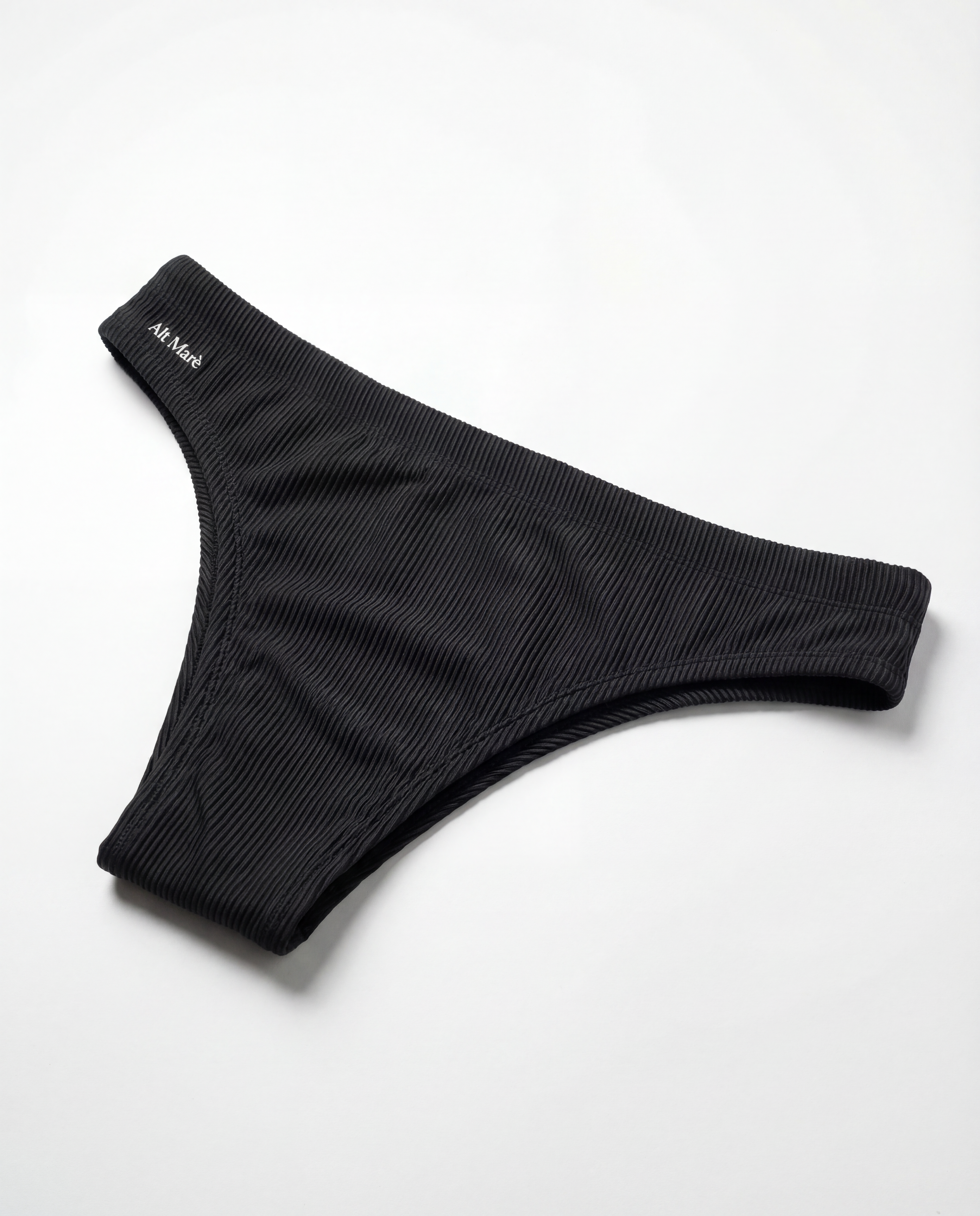 The Euro - Black - Cheeky European Cut