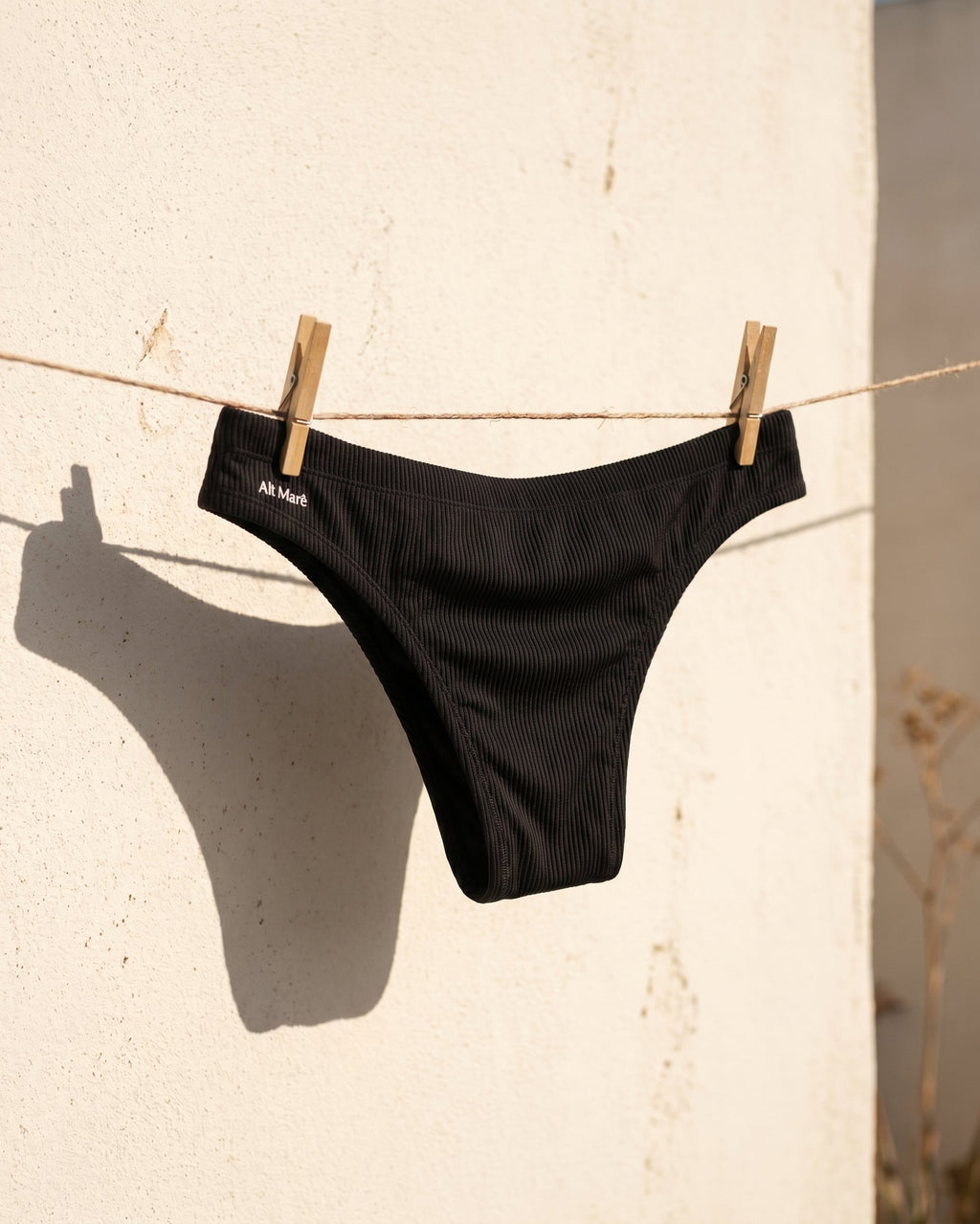 The Euro - Black - Cheeky European Cut